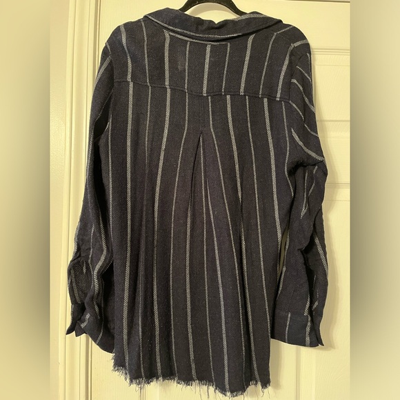 Bella Dahl Button Up Shirt - Picture 2 of 6